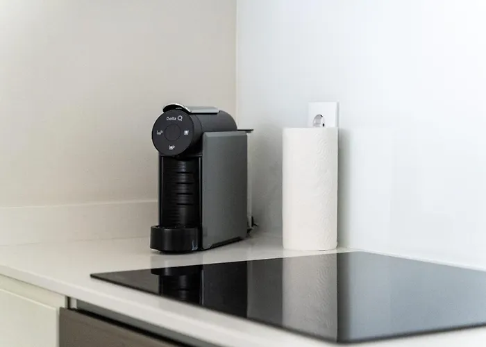 T1 Urban Charm Escape